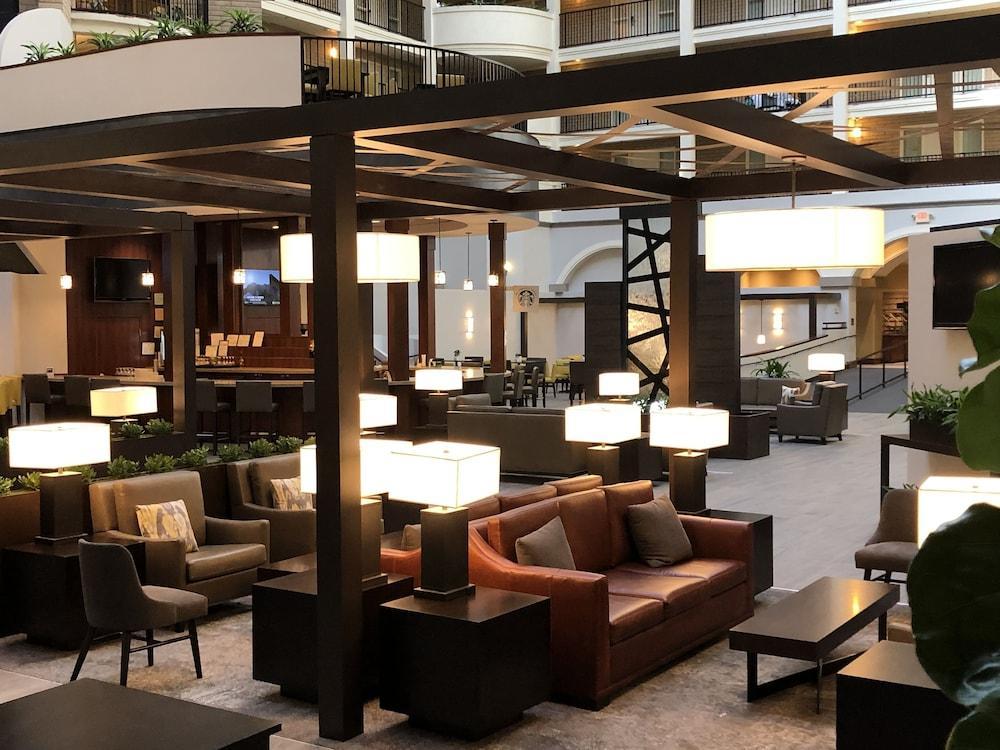 Embassy Suites Dallas - Park Central Area Exteriör bild