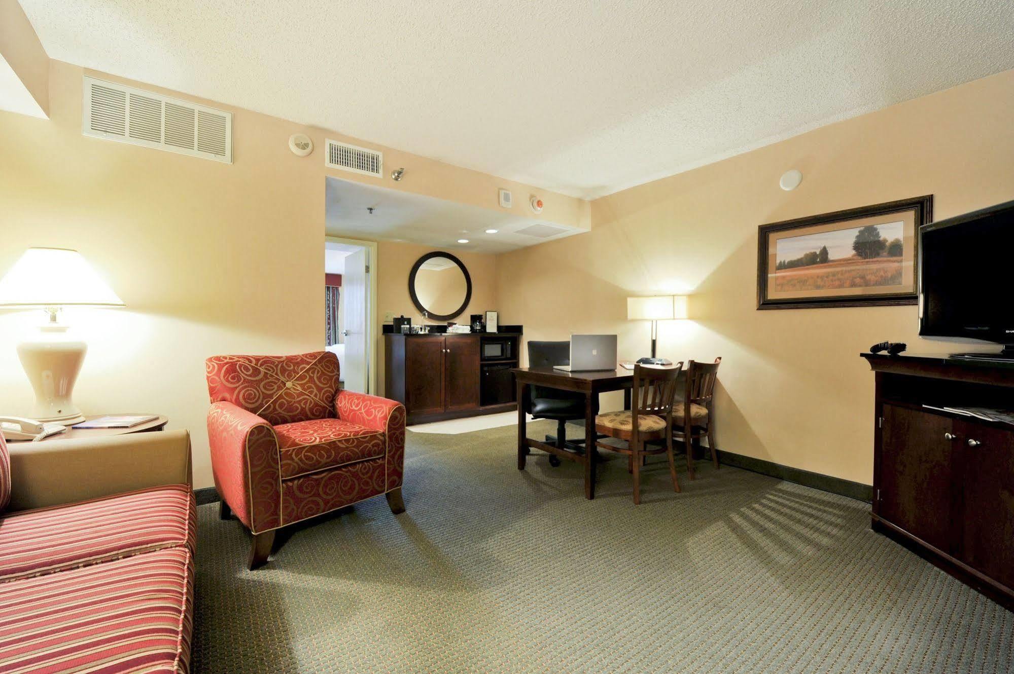 Embassy Suites Dallas - Park Central Area Rum bild